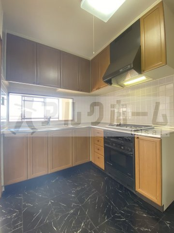 グリーンベールヒル柏原のキッチン