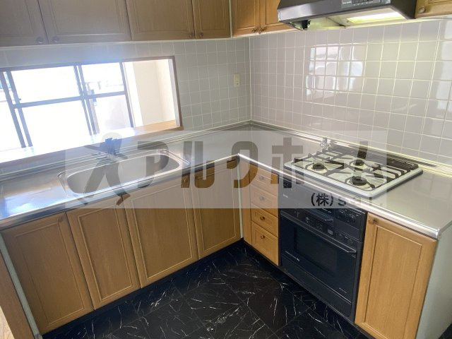 グリーンベールヒル柏原のキッチン