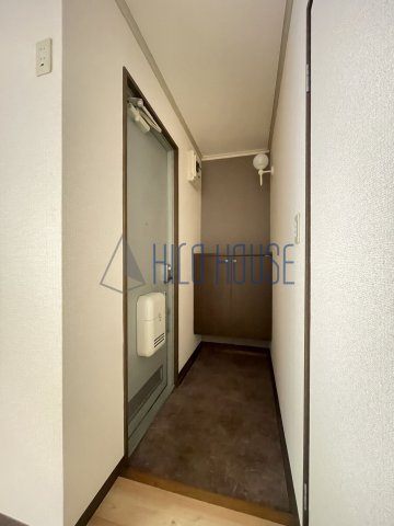 タウンコート(鶴ヶ島)の玄関