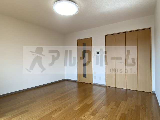 ティーエヌコートの居間・リビング