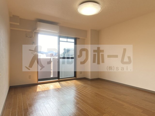 ティーエヌコートの居間・リビング