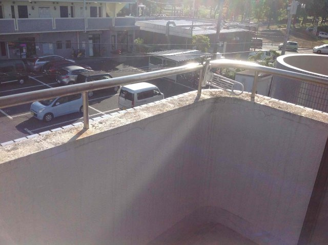 レオパレスエレガンスつくばのバルコニー