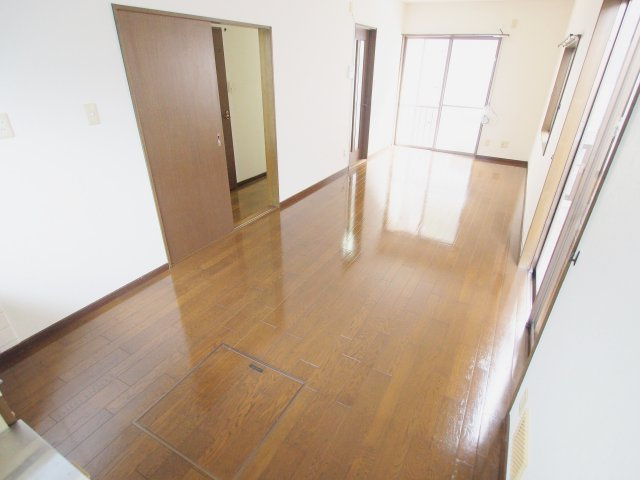 天畠貸家の収納