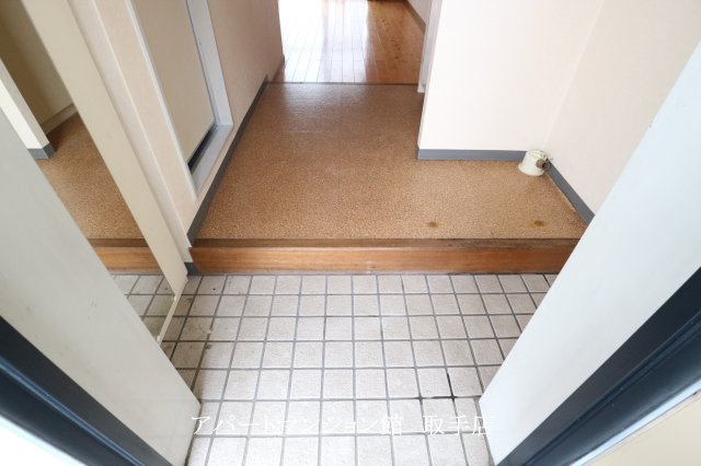 インタースペースⅠの玄関