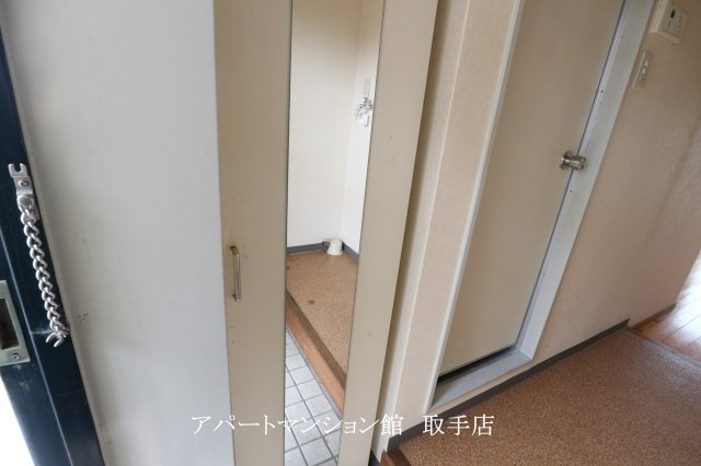 インタースペースⅠの玄関