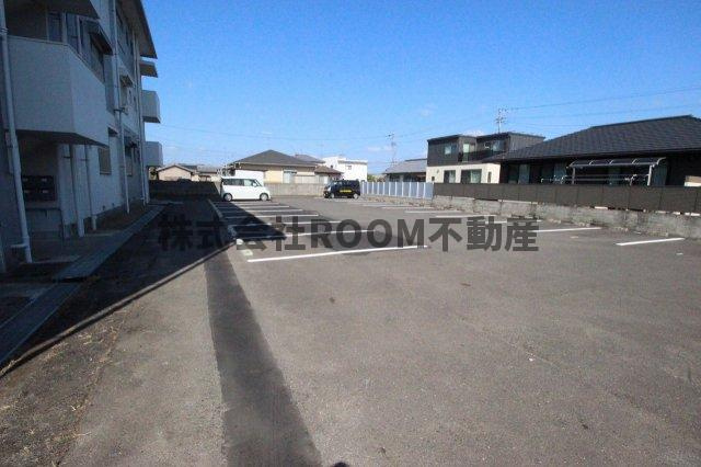 フォルチュナパークサイドの駐車場|駐車場があります