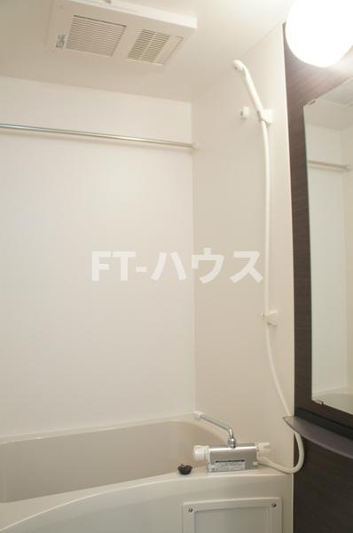 リブリ・リンドバーグ１号の浴室