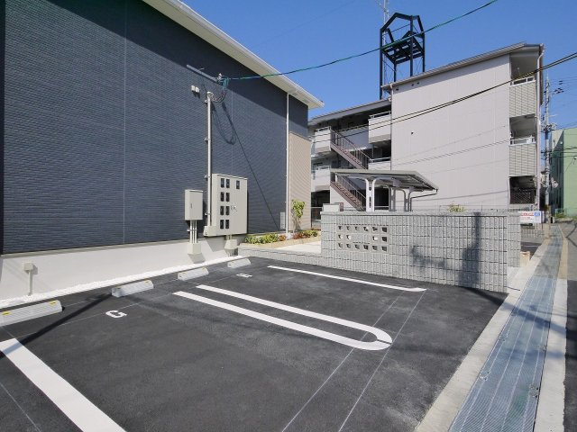 アバンティS&Nの駐車場|駐車場に車を止められます