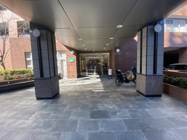 葛西駅前グリーンホームズのエントランス