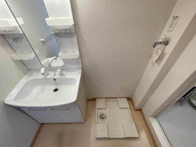 ポチハウスの洗面所|室内洗濯機置き場