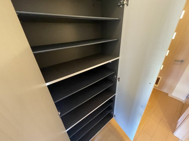 ポチハウスの収納|シューズボックス