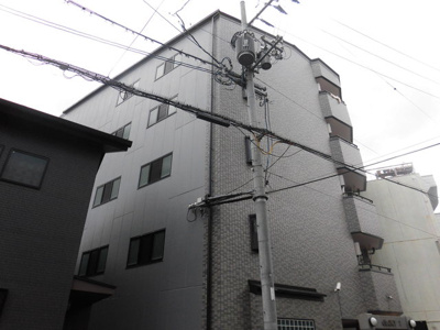 【外観】 | グローリーⅠ | グレーの落ち着いた雰囲気の外観です