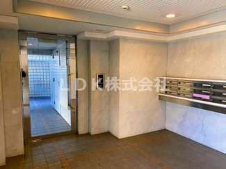 【エントランス】