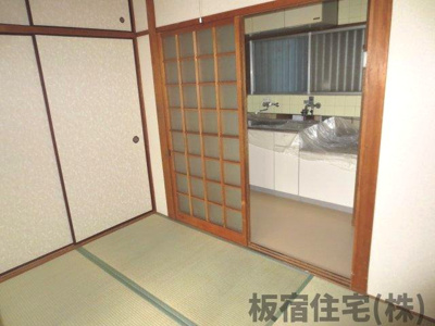 【和室】 | 大黒町２丁目貸家 | 和室ならではの温かな和の空間で寛ぎの時間を過ごせます