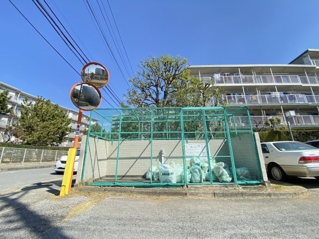 敷地内ゴミ捨て場★