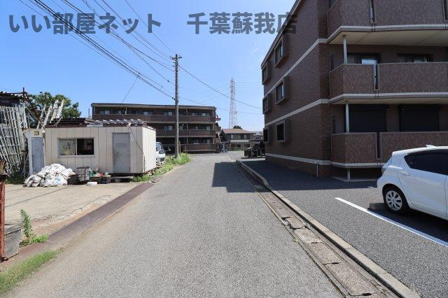 ラ・プルミエールの周辺