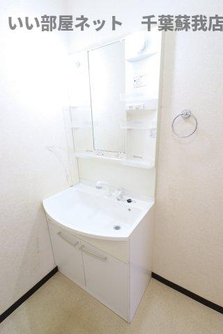 ラ・プルミエールの洗面所|朝の準備に活躍する、洗髪洗面化粧台！