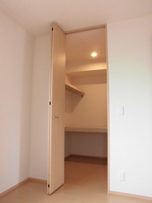 【収納】 | PARK HILLS MIYAKO F | ※同物件・反転タイプの写真です。