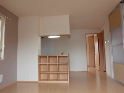 【居間・リビング】 | PARK HILLS MIYAKO F | ※同物件・反転タイプの写真です。