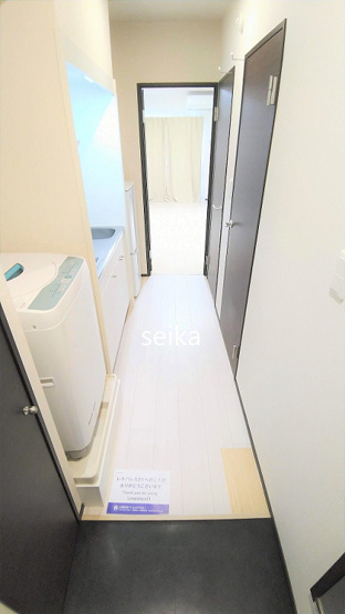 【玄関】 | 巌根Ⅱ | ※建具の色は異なる場合がございます。