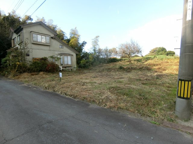 大山町西坪売り土地の外観