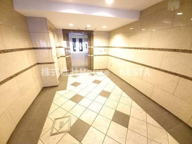 アスヴェルみなと元町OceanFrontのエントランス