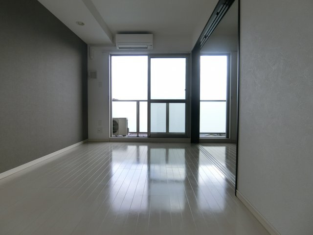 YF宮山台ガーデンの居間・リビング|同物件別部屋写真イメージ