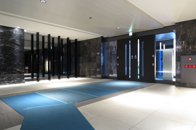 サムティ阿波座ベルシアのロビー