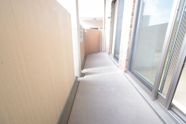 スワンズシティ難波南のバルコニー