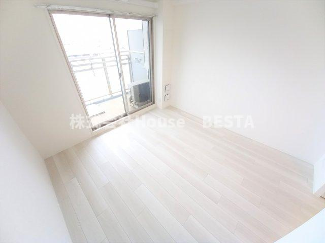 エスプレイス神戸フォルムスクエアの居間・リビング