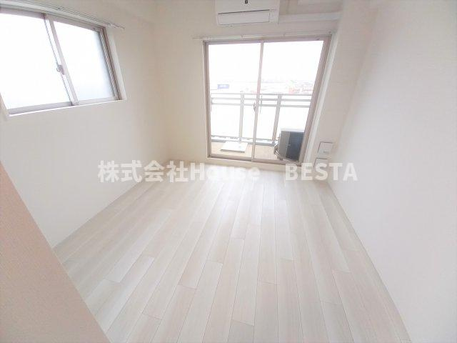 エスプレイス神戸フォルムスクエアの居間・リビング