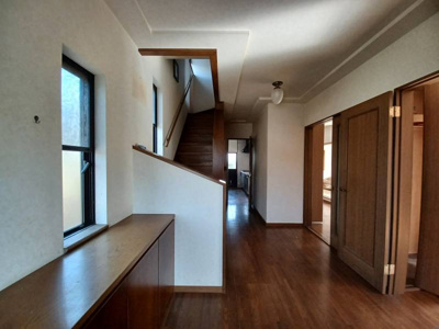 【玄関】 | 高知市福井町　中古売家　5SLDK | 玄関ホール