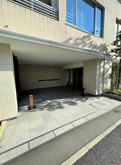 【エントランス】