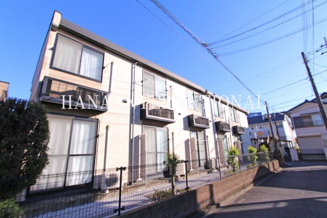 レオパレスボナールの外観