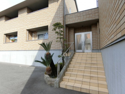 【エントランス】 | 春日丘ヒルズ