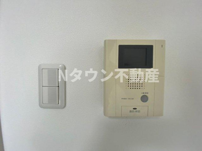 【セキュリティ】 | フェアリー | モニター付きインターフォンです。