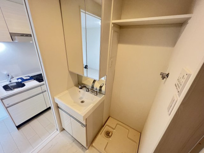 【洗面所】 | REVITA KYOBASHI