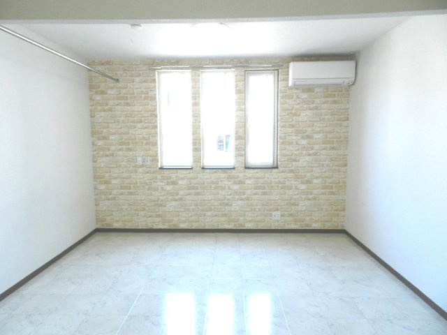 本町サンハイツの居間・リビング