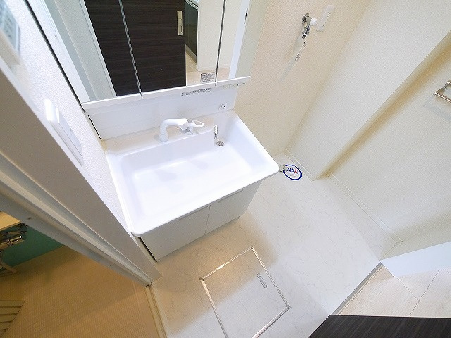 グランシャリオ瑠璃の洗面所|使いやすい洗面所です