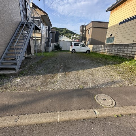 進藤アパートの駐車場