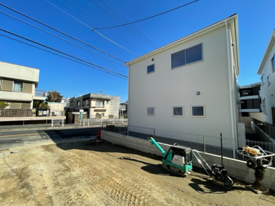 【外観】 | 天白区植田山5丁目 全6棟　＜仲介手数料無料＞大坪小・御幸山中　新築一戸建て | 撮影
社長の村田です！
自らプレイヤーとして営業しています
長年の経験と実績から皆様により良いマイホーム購入のご提案をいたします。
住宅ローンの不安や購入後の不安等何でもご相談ください。