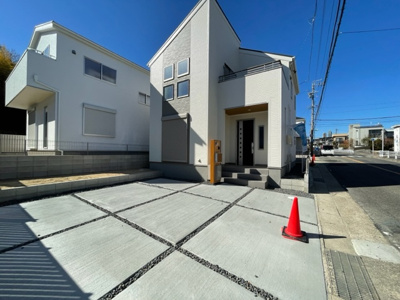 【前面道路含む現地写真】 | 天白区植田山5丁目 全6棟　＜仲介手数料無料＞大坪小・御幸山中　新築一戸建て | 撮影
社長の村田です！
自らプレイヤーとして営業しています
長年の経験と実績から皆様により良いマイホーム購入のご提案をいたします。
住宅ローンの不安や購入後の不安等何でもご相談ください。