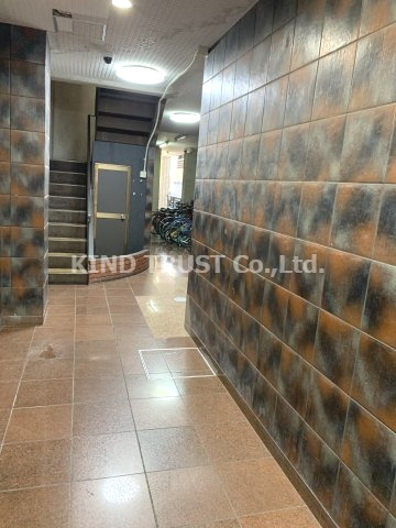 サンウイング南森町のロビー|建物の内部です