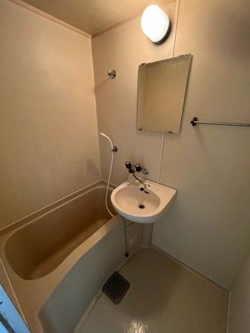 サンウイング南森町の浴室