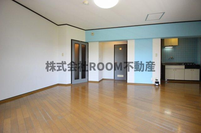 ロワイヤルヒルズ都城の洋室|個人の部屋や寝室として使える洋室です