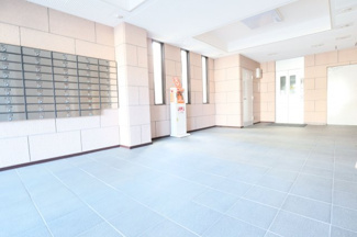 【エントランス】 | 共用部分はいつも清潔に保たれています