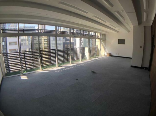 明和ビルの内装