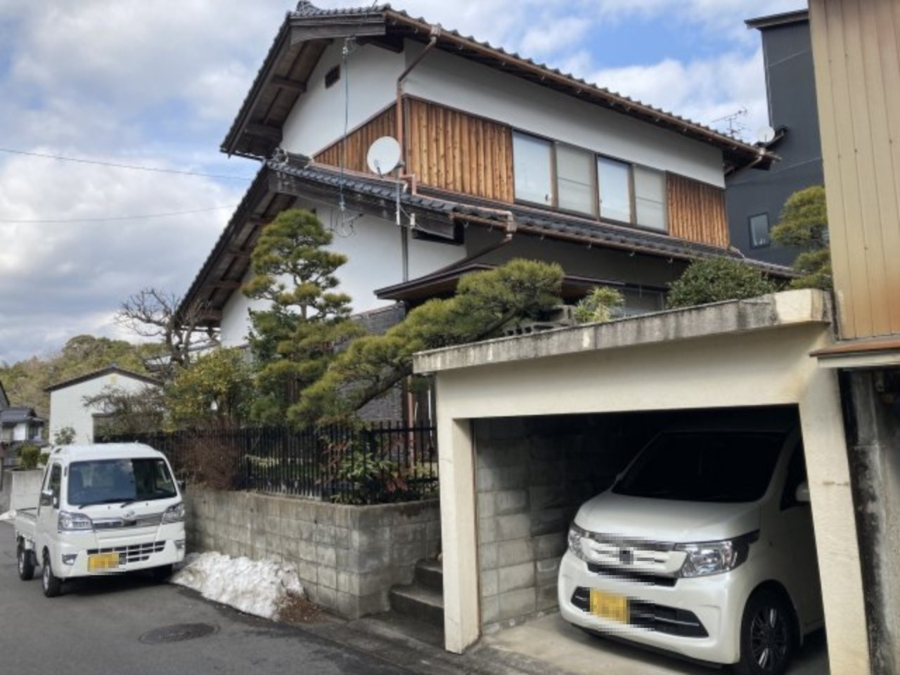 松江市東出雲町揖屋　中古住宅の外観