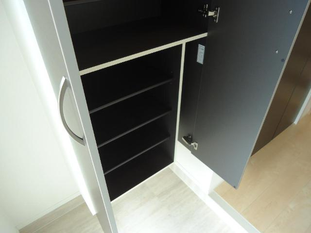 シャングリラの収納