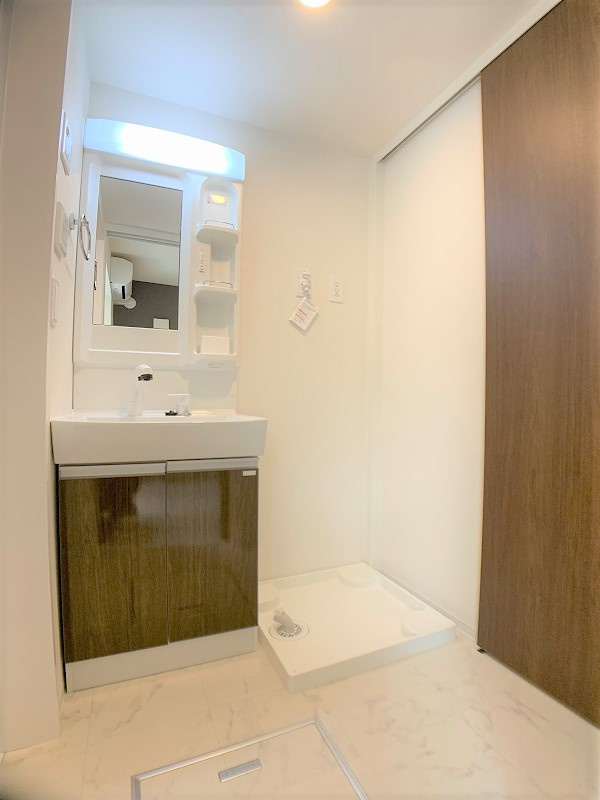 シャングリラの独立洗面台